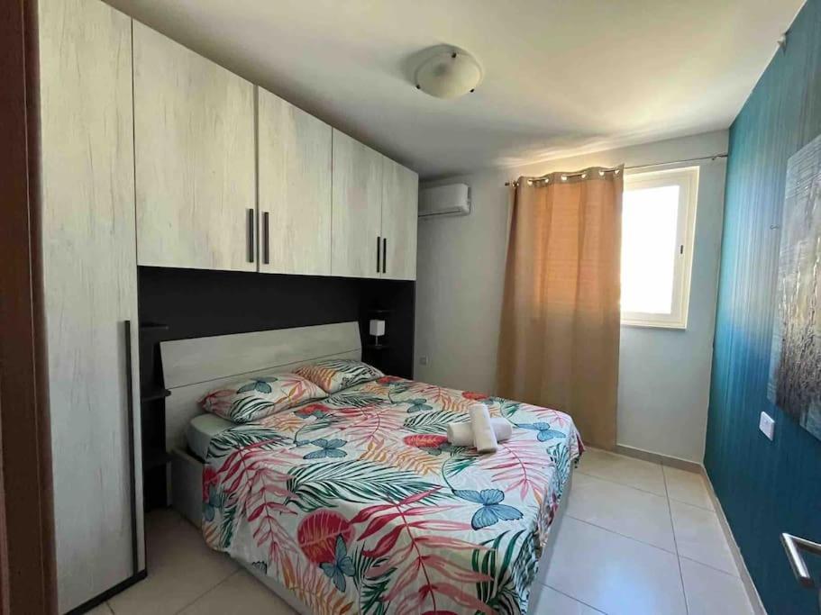 Apartment Lovely 3 Bedroom Saint Julian's
